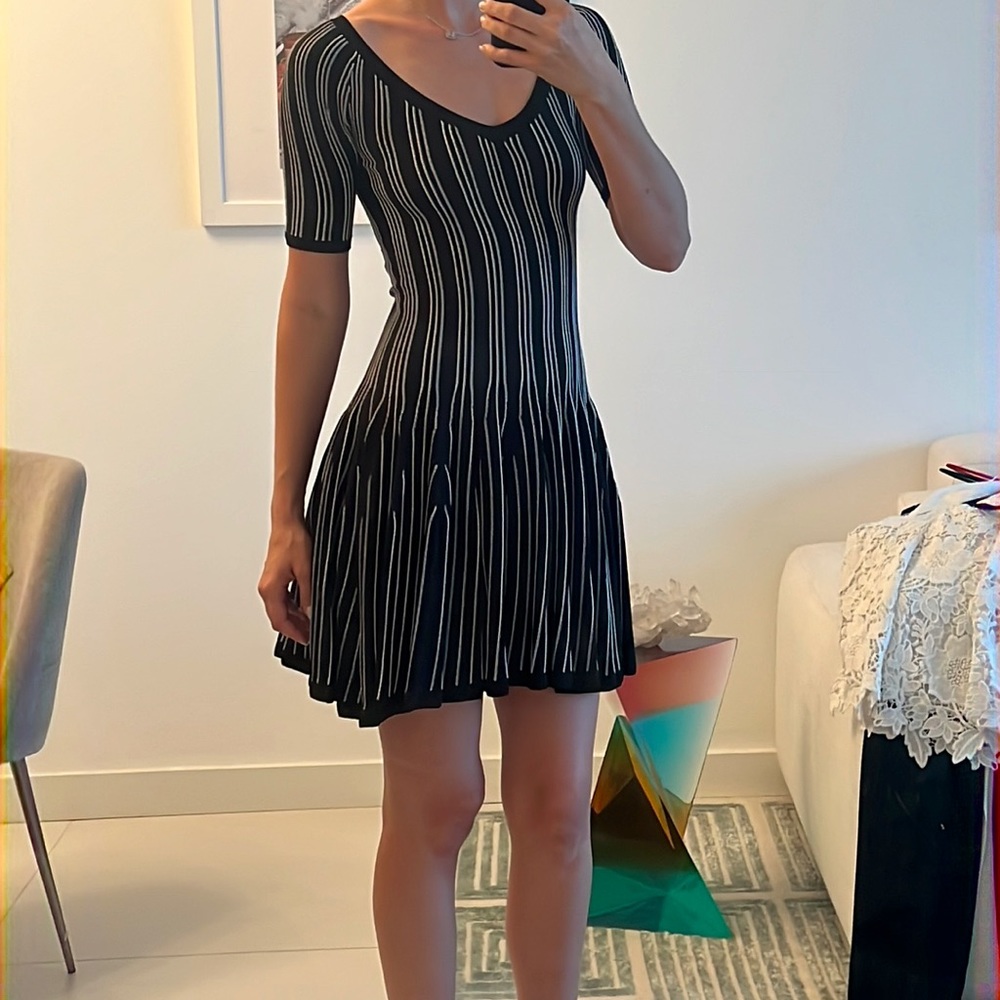 Cushnie et ochs black and white dress simili at to ALAIA